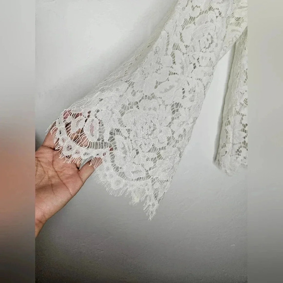 CHASOR White Lace Long Sleeve Over Top Medium  Wide Sleeve - Picture 4 of 6